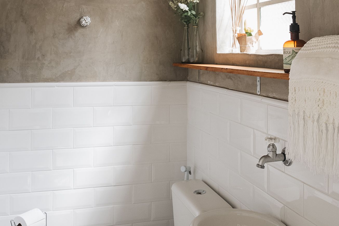 What is the cheapest way to waterproof a bathroom?